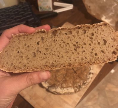 fertiges Brot aus Sauerteig